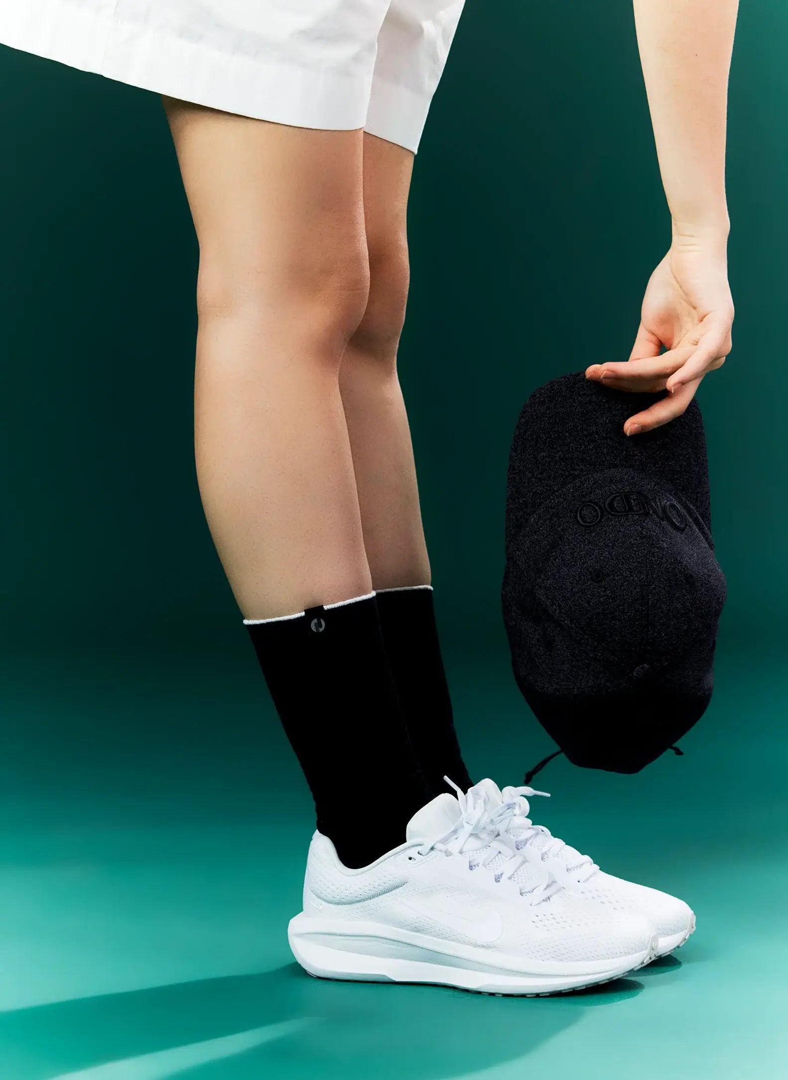 ONDO_CrewBlackF_03.jpg